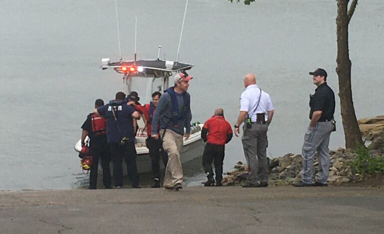 CAE AVIONETA CESSNA CON 7 PASAJEROS EN TENNESSEE, TODOS MUEREN