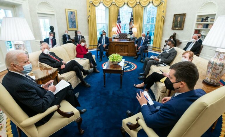 LA VACUNACIÓN CONTRA EL COVID-19 Y LA AGENDA MIGRATORIA, JOE BIDEN A 100 DÍAS