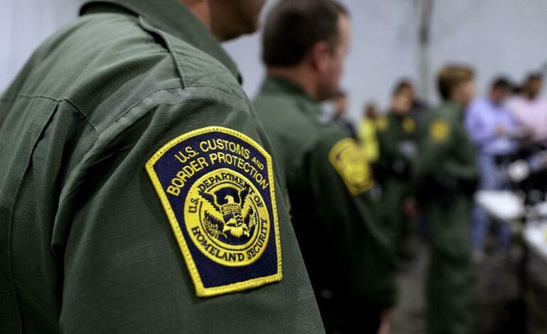 ORDENAN A AGENCIAS DE MIGRACIÓN DEJAR DE LLAMAR EXTRANJEROS A MIGRANTES