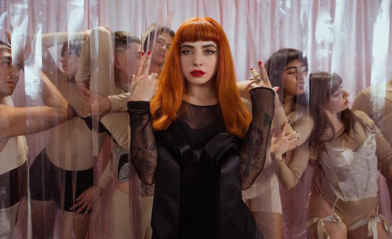 Mon Laferte, “La mujer”