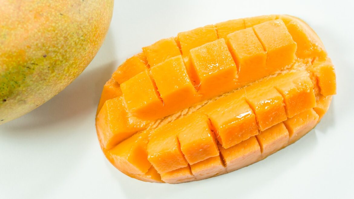 mango-2471837_1280