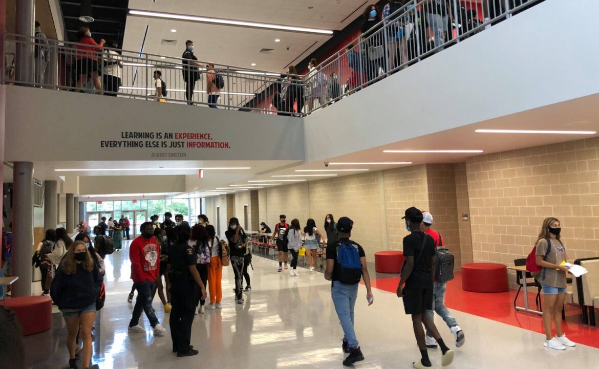 Fechas de regreso a clases en Houston 2025: más detalles