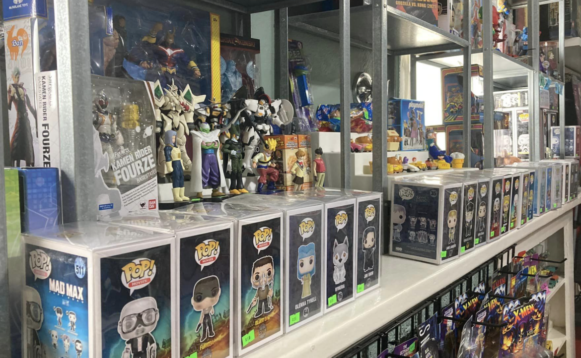 SUPER HAPPY INCREDIBLE TOYS