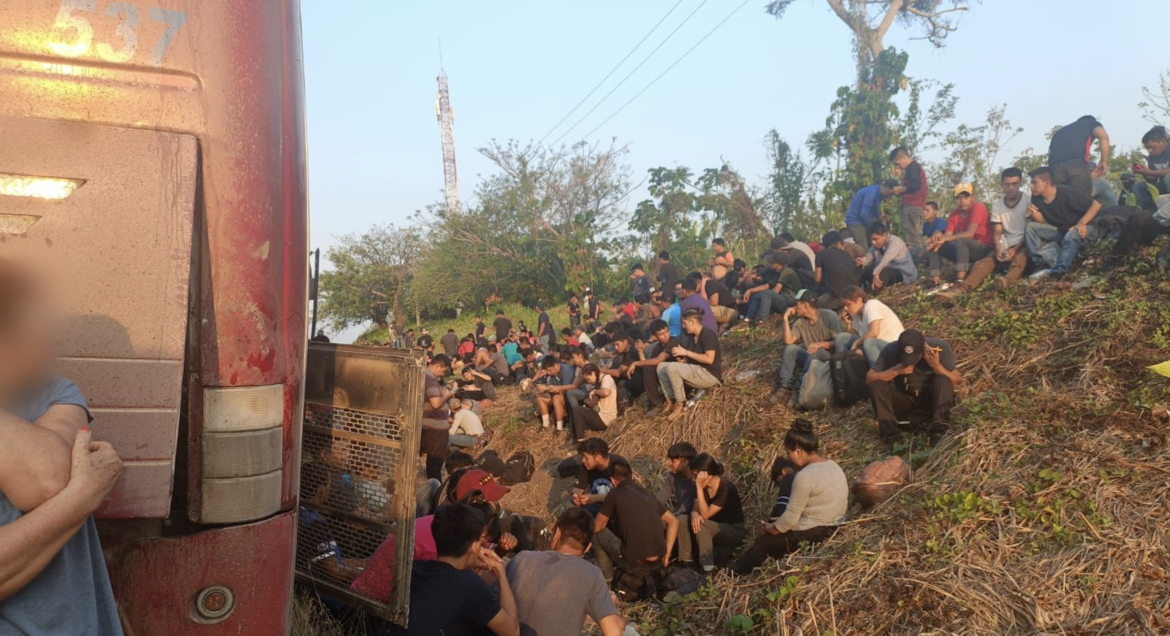 RESCATAN AINMIGRANGTES MEXICO