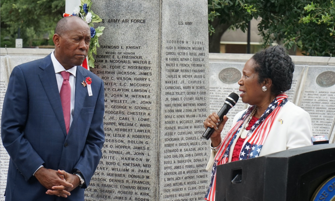sylvester turner es candidato