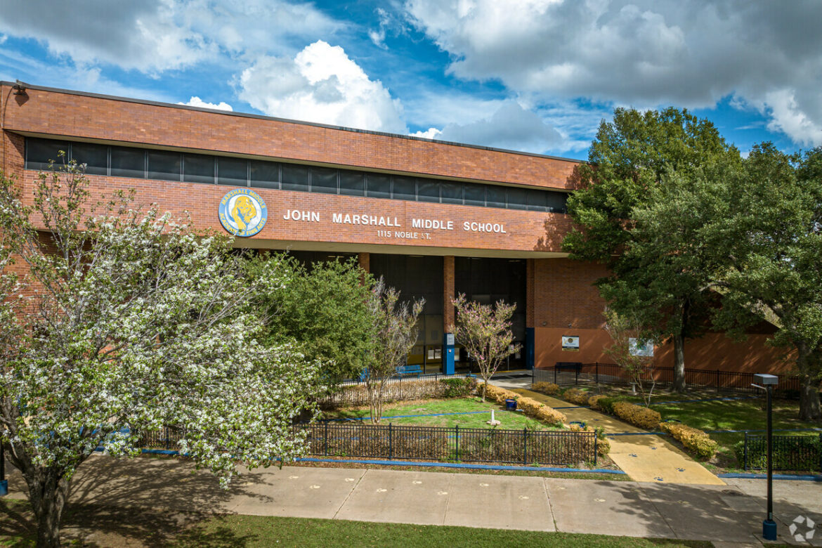 marshall-middle Fallo desfibrilador Houston ISD