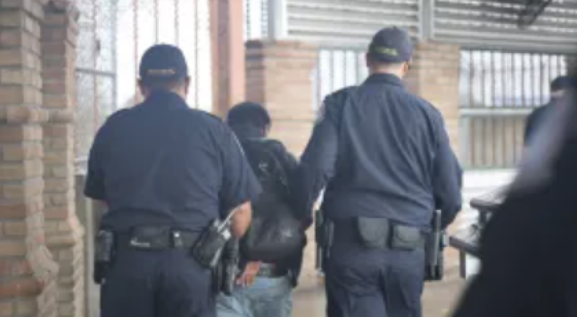 INMIGRANTES EN EL PASO
