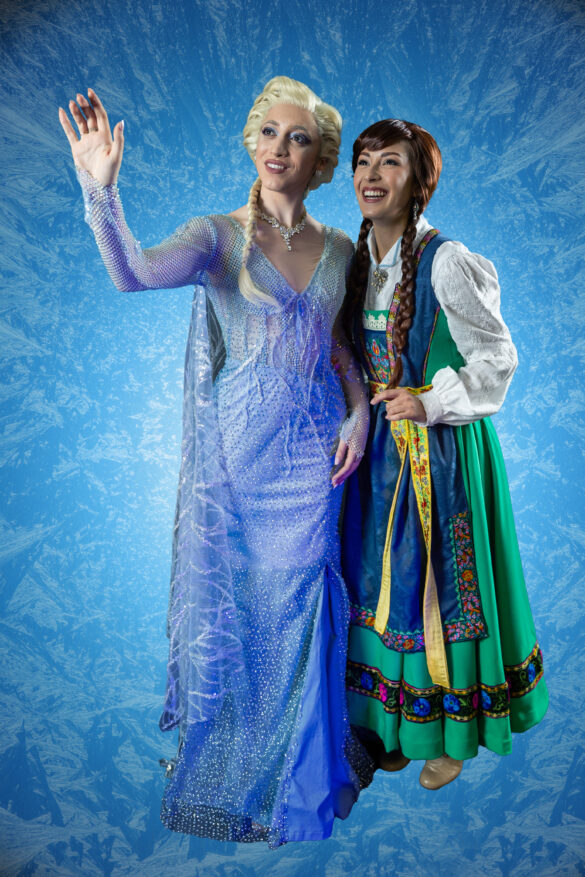 10_TUTS2425_Frozen_Jenna Lea Rosen as _Elsa_ and Cailen Fu as _Anna_ in TUTS Production of Disney’s Frozen_Photographer Melissa Taylor