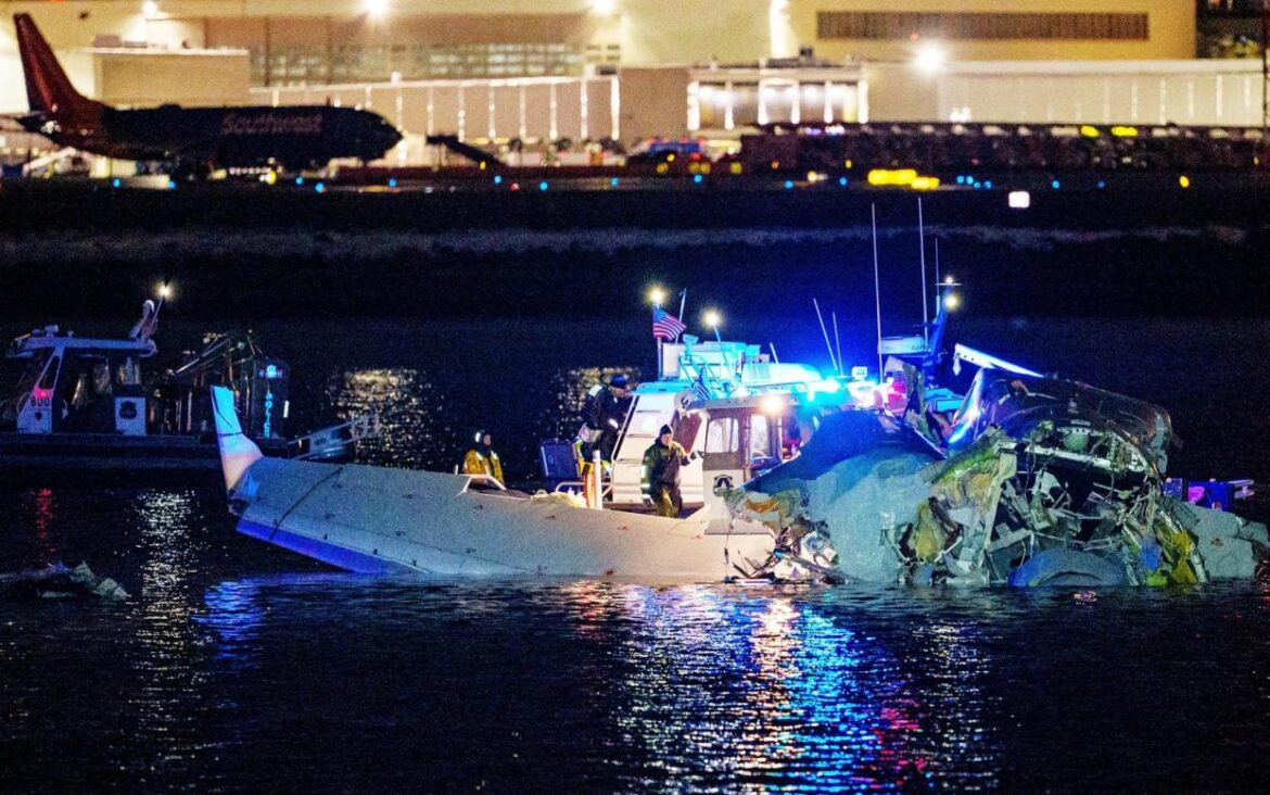 ACCIDENTE AERO 2025 WASHINGTON