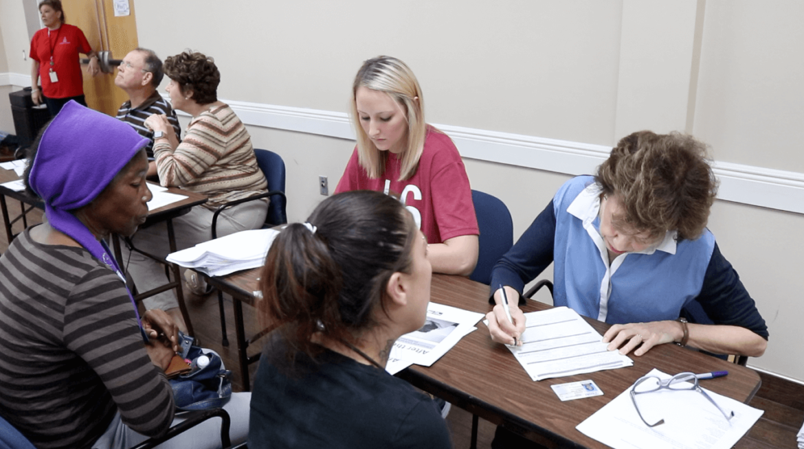 HOUSTON CATHOLIC CHARITIES Crisis de refugiados en Houston tras suspensión USRAP (2025)