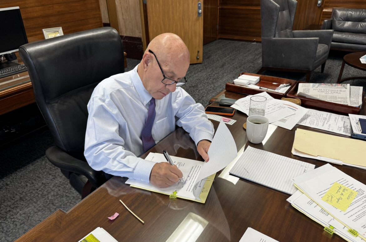 JOHN WHITMIRE Jubilación voluntaria en Houston
