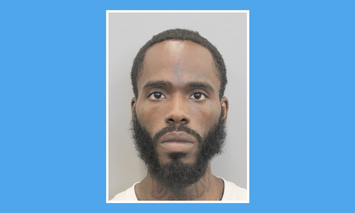 Xavier Davis recibe pena de muerte por triple homicidio 2025