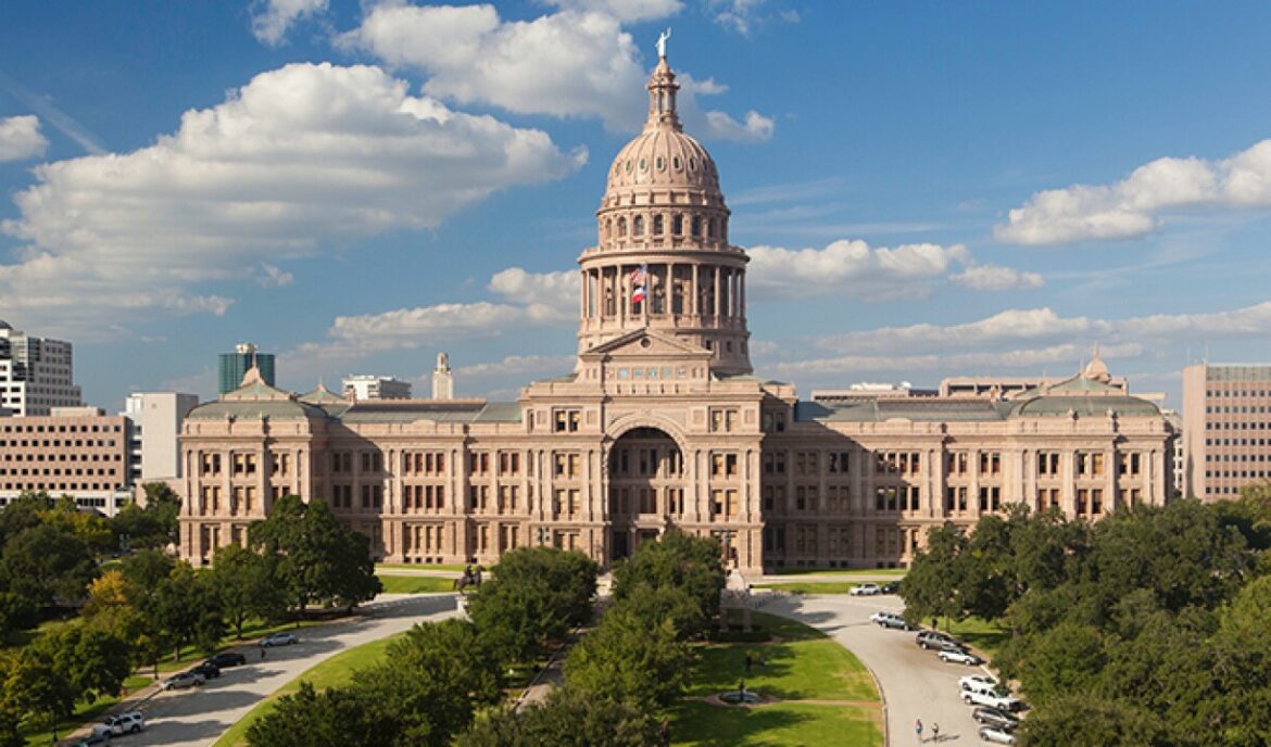 TEXAS CAPITOL Mejoran penas por egredir a trabajadores de servicio público. Llaman a sesión legislativa especial este 21 de julio.