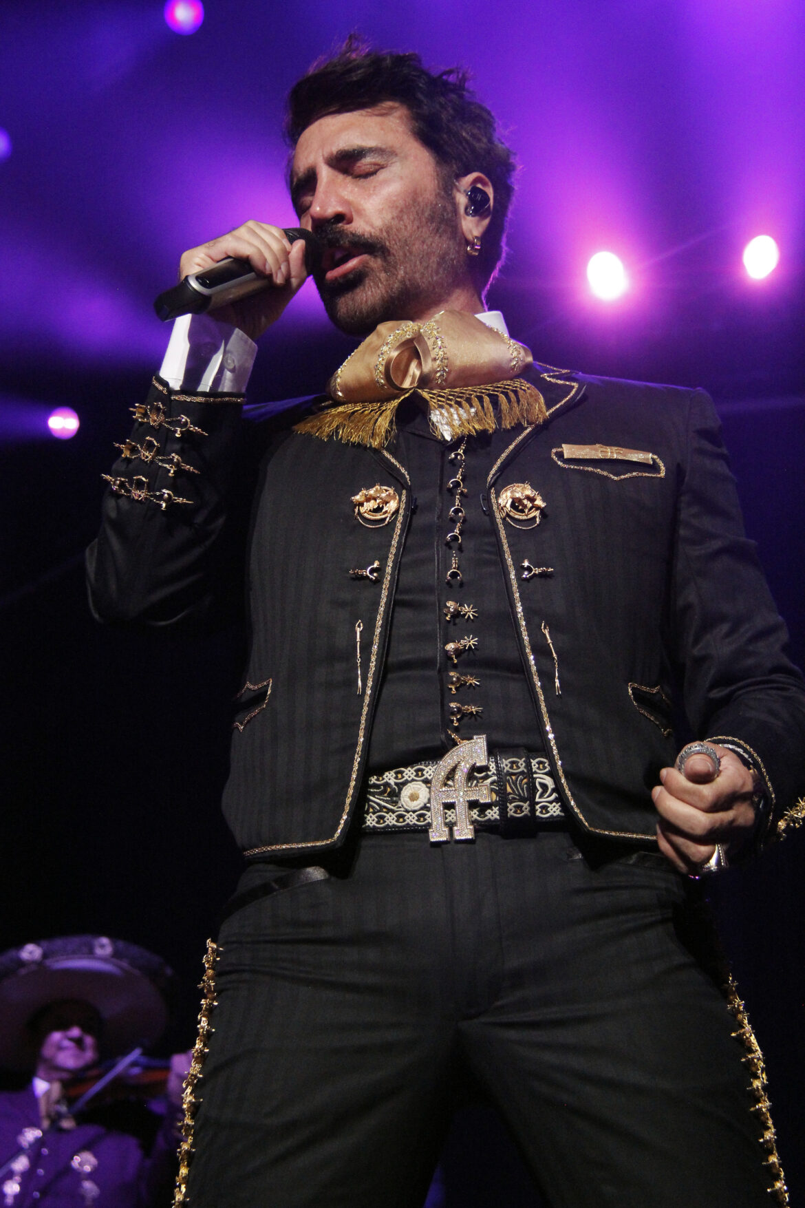 ALEJANDRO FERNANDEZ HOUSTON 202510