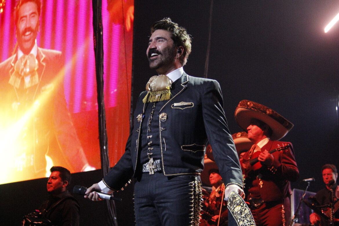 ALEJANDRO FERNANDEZ HOUSTON 20254