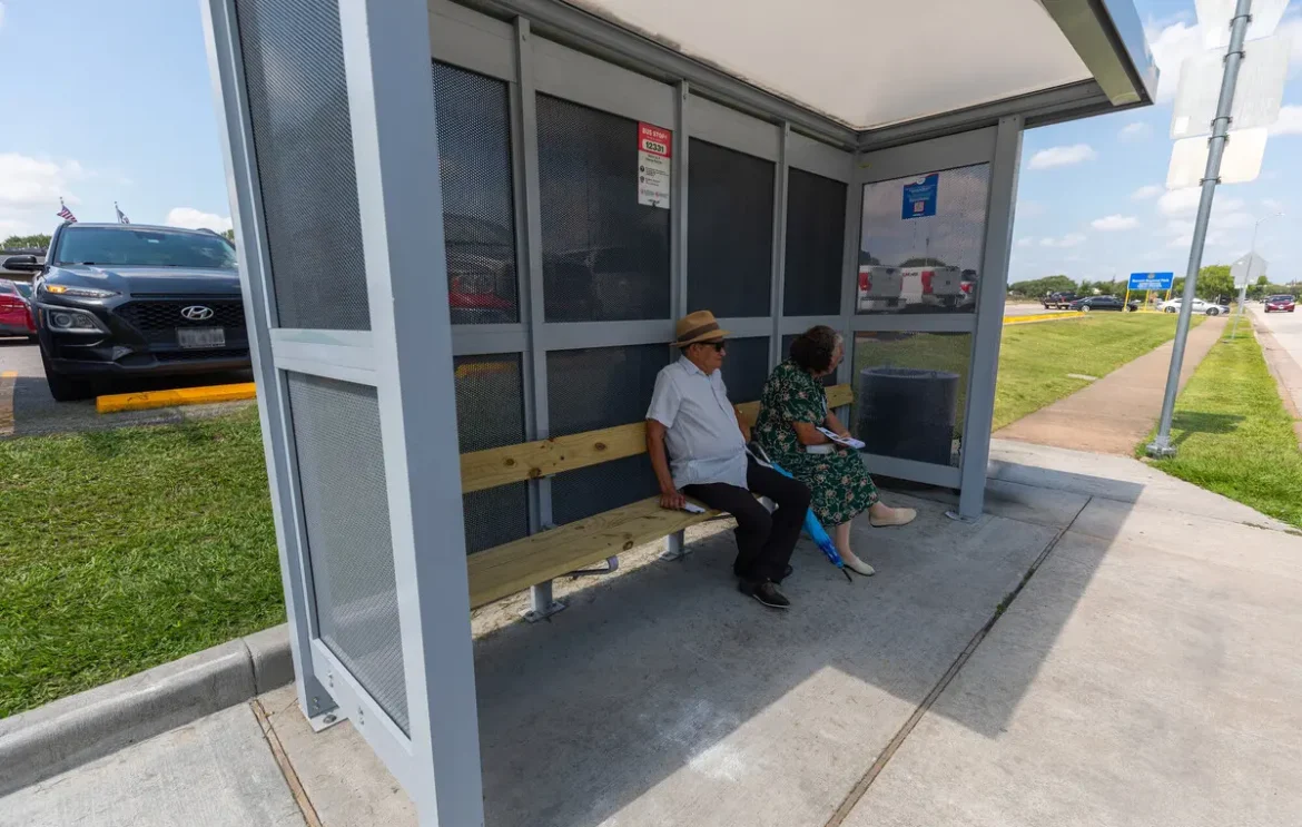 METRO HOUSTON NUEVAS PARADAS DE BUS Nuevas paradas con sombra en Houstonpara reducir calor 2025