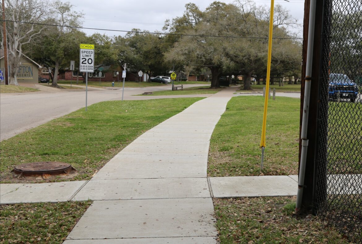 Exenciones de banquetas en Houston: solo 6% obtuvo permiso