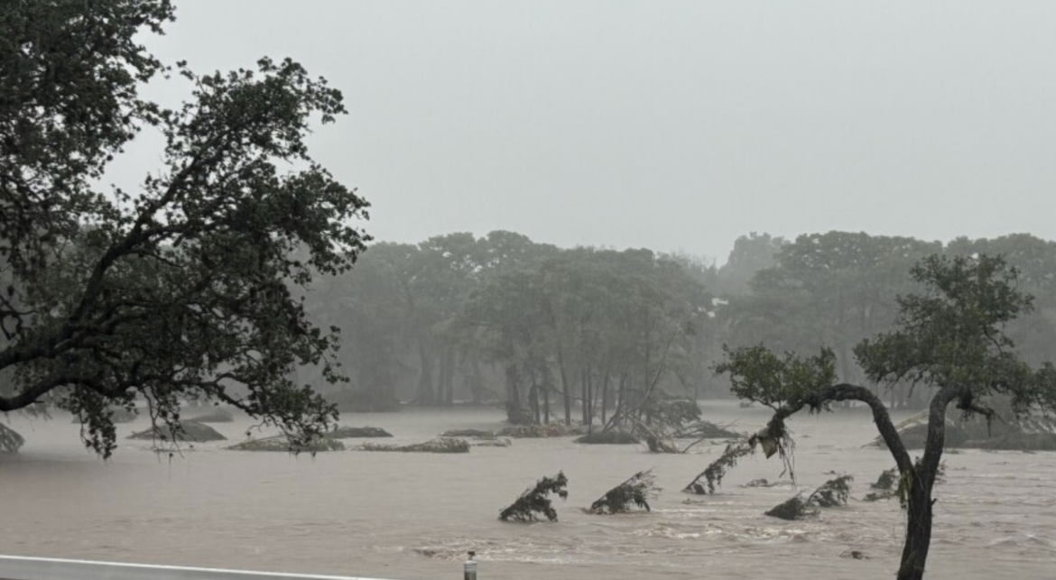 texas floos 4 7 251 FAA impone restricción de vuelos en Texas tras inundaciones