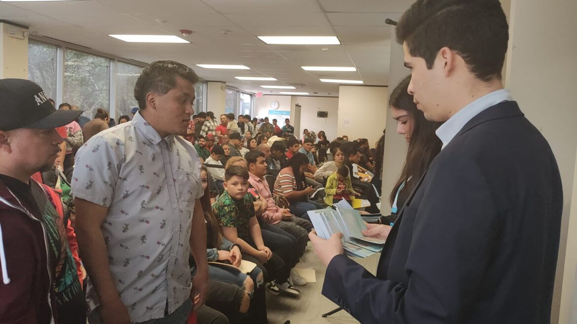 Crece la comunidad inmigrante pese al clima político (2025)