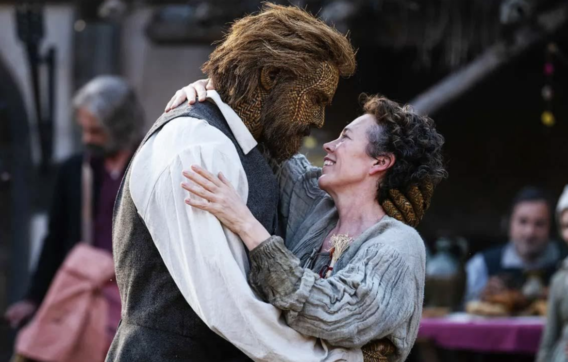Wicker con Olivia Colman se estrena en cines de Estados Unidos el 23 de octubre y sigue a una pescadora que encarga un esposo de mimbre para desafiar las reglas de su pueblo.